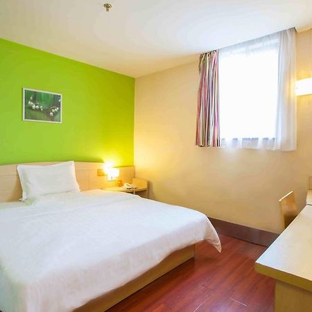7Days Inn Foshan Qiandeng Lake Nangui Road Subway Station 客房 照片
