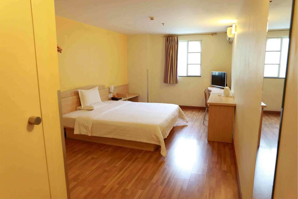 7Days Inn Foshan Qiandeng Lake Nangui Road Subway Station 客房 照片