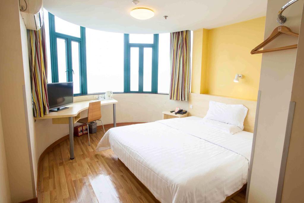 7Days Inn Foshan Qiandeng Lake Nangui Road Subway Station 客房 照片
