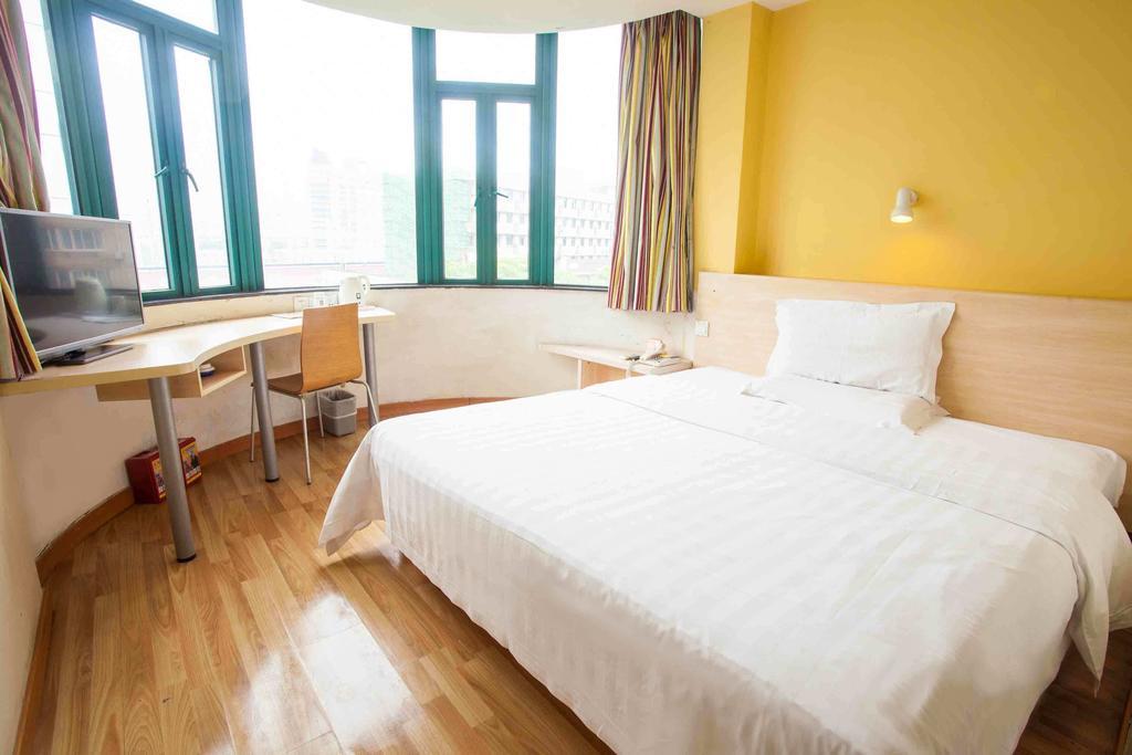 7Days Inn Foshan Qiandeng Lake Nangui Road Subway Station 客房 照片