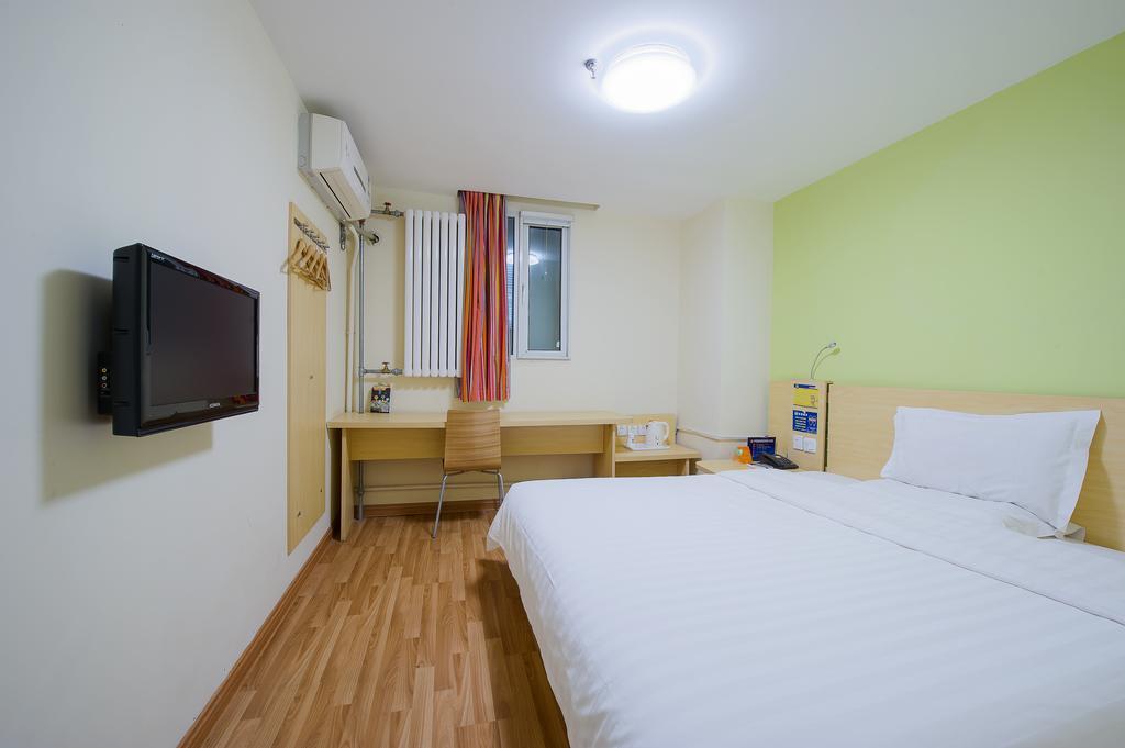 7Days Inn Foshan Qiandeng Lake Nangui Road Subway Station 外观 照片